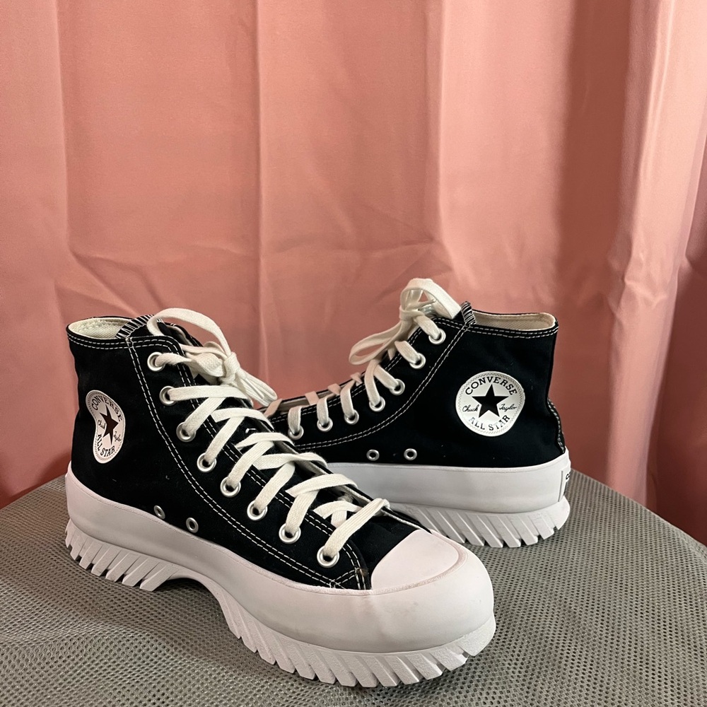 Converse Chuck Taylor All-Star Black Platform High-Tops with White Details NWOT